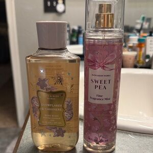 Bath & Body Works Snowflakes & Cashmere Body Wash and Sweet Pea Fragrance Mist